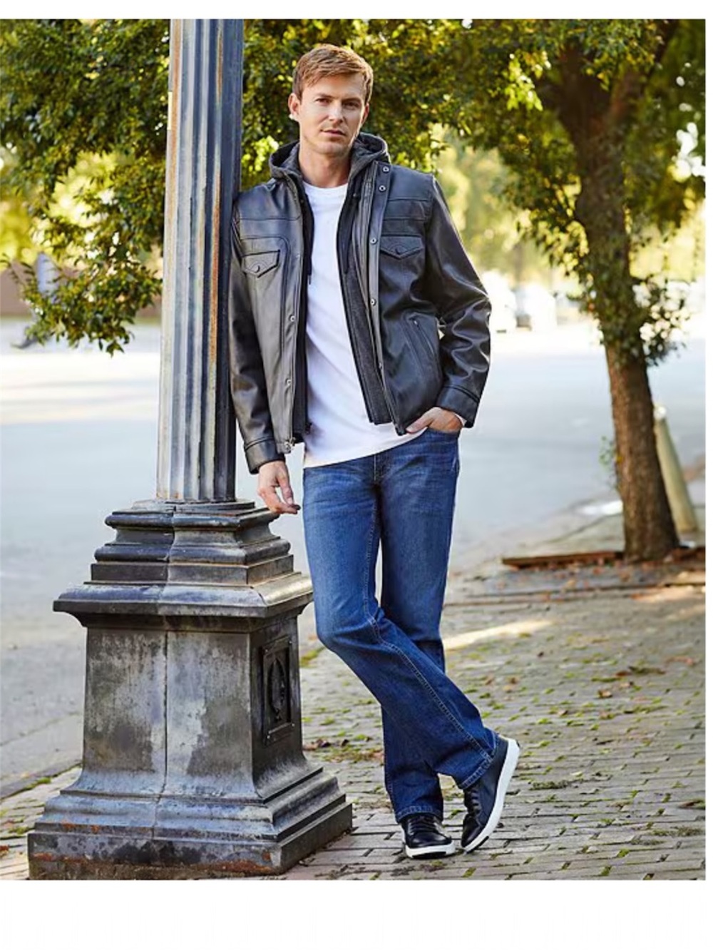 Levi's Men's Straight Jeans in Dark Blue